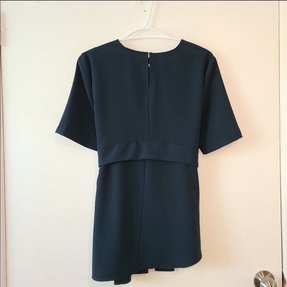 ZARA Asymmetrical Green Top with Bow Detail Large - Picture 5 of 6